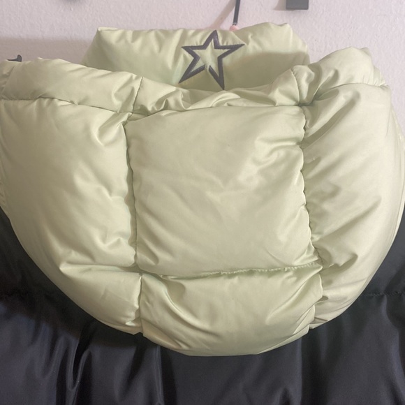 PERFECT MOMENT small S 
Moment hooded two-tone quilted down ski jacket - Picture 7 of 9